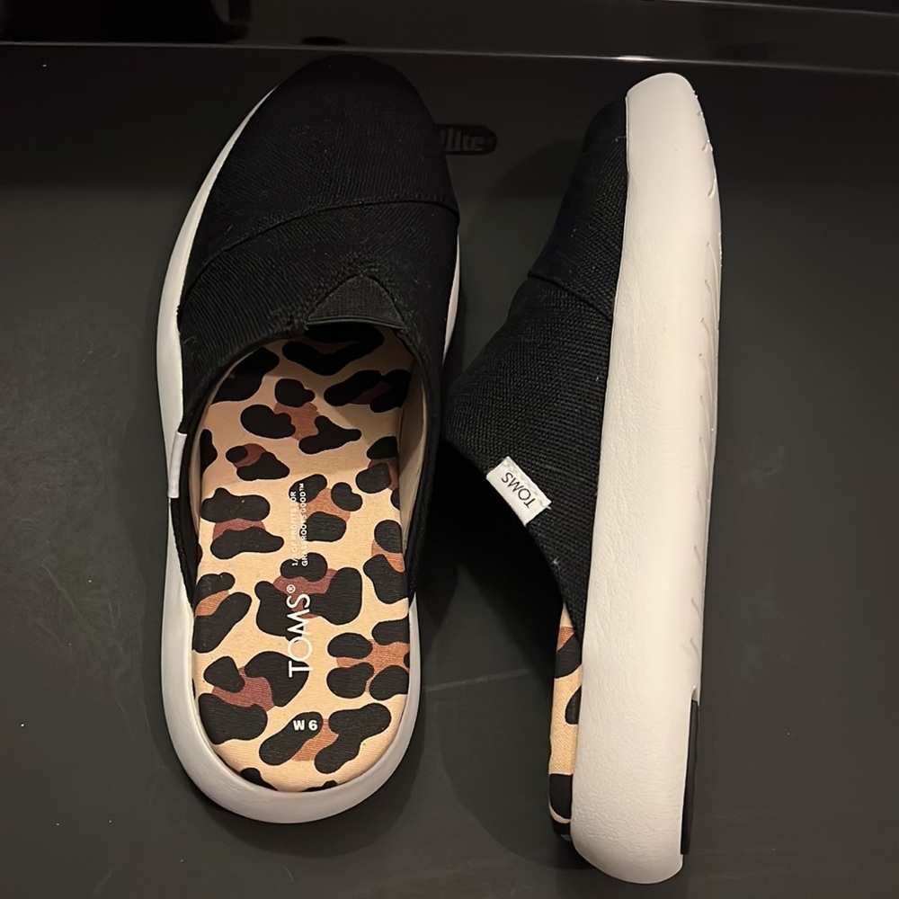 TOMS Black Alpargata Mallow Mule